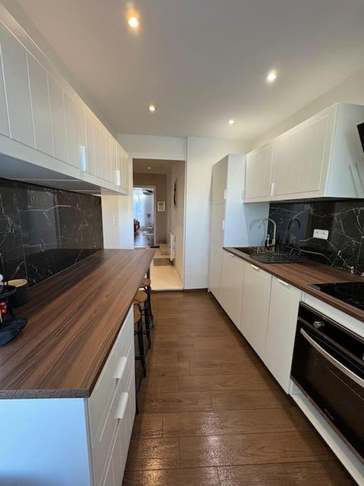 שאלון-סור-סאון Appartement Avec Magnifique Vue Sur La Saone Et Son Balcon מראה חיצוני תמונה