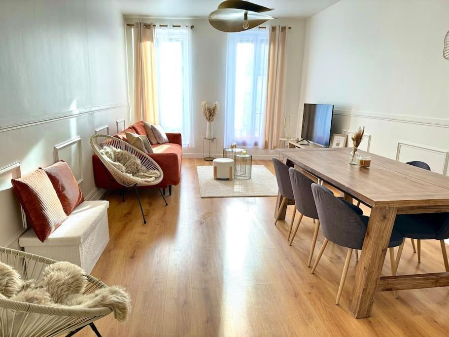 שאלון-סור-סאון Appartement Avec Magnifique Vue Sur La Saone Et Son Balcon מראה חיצוני תמונה